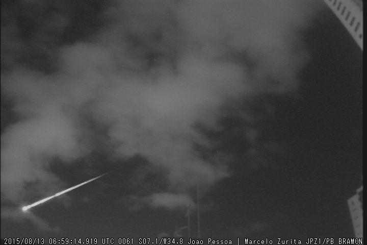 Meteoro perseida registrado em João Pessoa, PB - Créditos: Marcelo Zurita / BRAMON